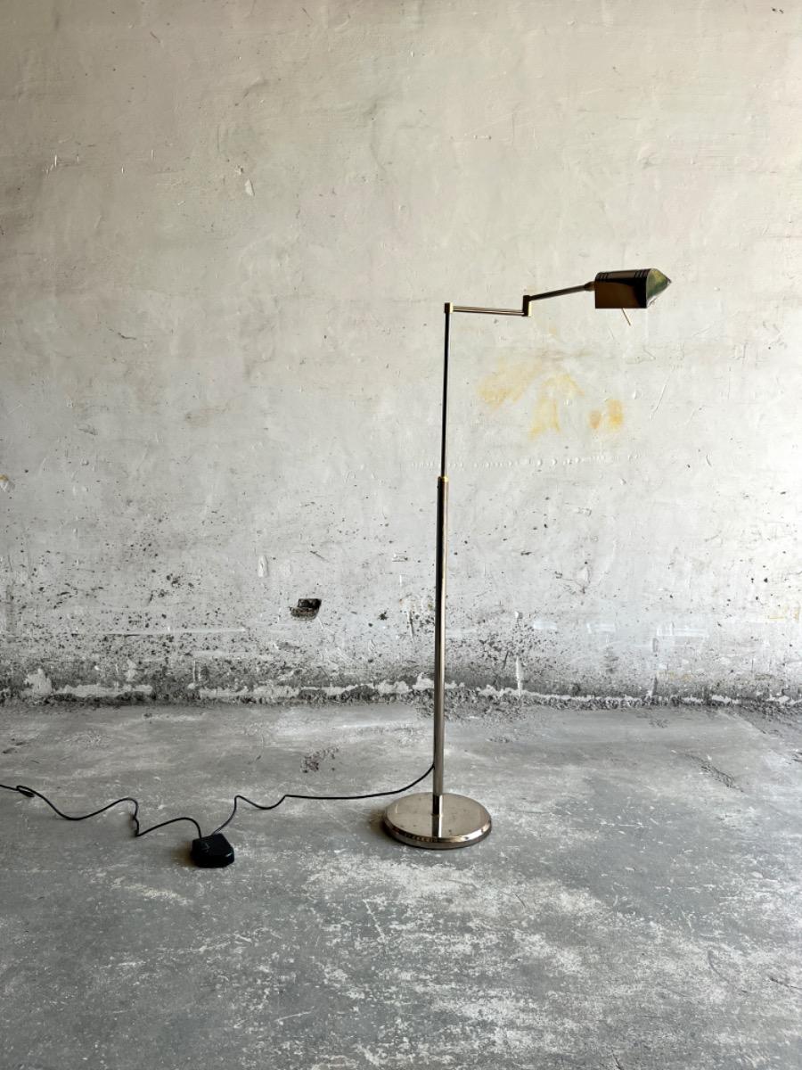 Vintage dimmable reading lamp by the Deknudt Belgian high-quality Brand 